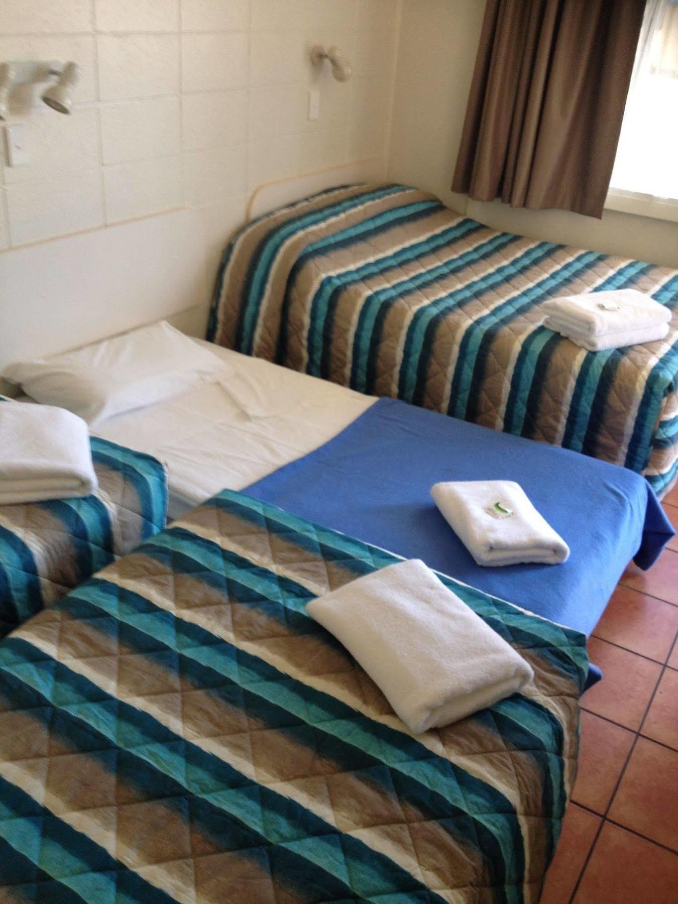 Sunburst Motel Голд-Кост Экстерьер фото
