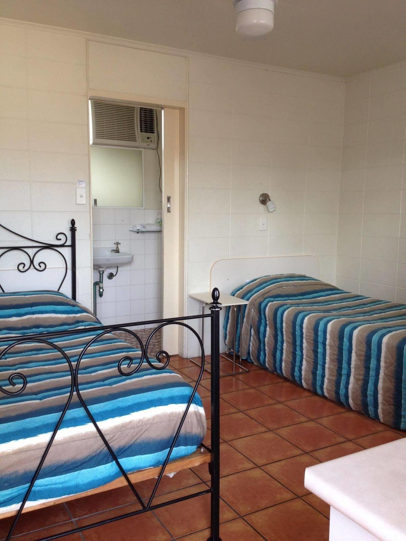 Sunburst Motel Голд-Кост Экстерьер фото